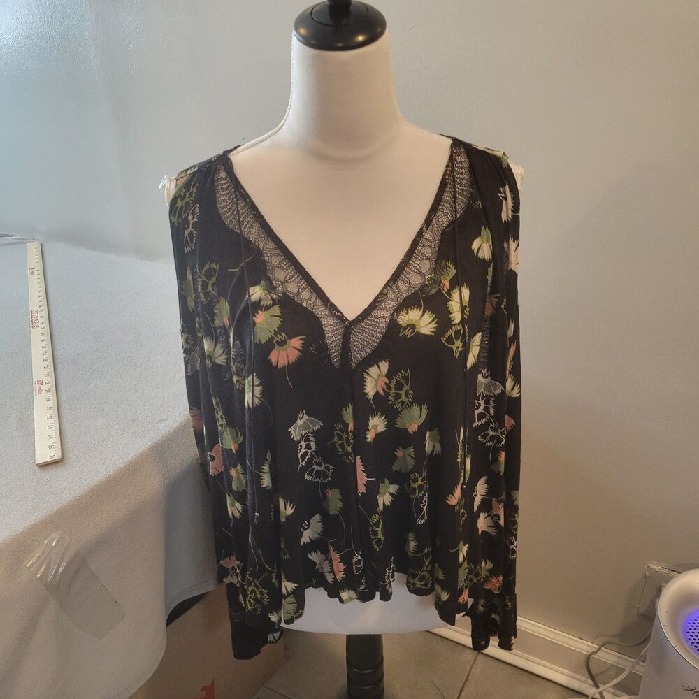 Free People Love Potion Black Floral Sleeveless Fly Away Back Top Size M